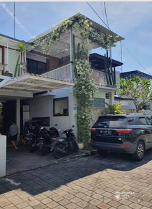 Rumah dalam komplek perumahan area Renon, Denpasar
