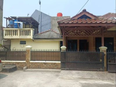 Rumah Dekat Stasiun dan Pintu Tol Hadap Timur di Kota Baru Bekasi