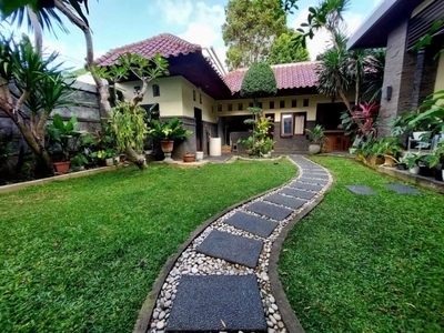 Rumah Dijual Di Renon Denpasar Bali Jalan Dewi Madri Dekat Ke Sanur
