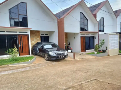 Rumah Elegant Sebelah Tol Di Mampang Kota Depok