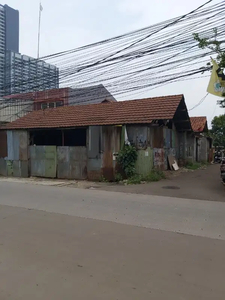 Rumah Hitung Tanah pinggir Jalan Raya Jombang Cocok Untuk Usaha