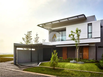 Rumah Lux Terbaru Paramawati di Kota Baru Parahyangan Golf Residence