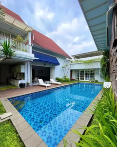 RUMAH MEWAH PRIVATE POOL DI TENGAH KOTA JOGJA