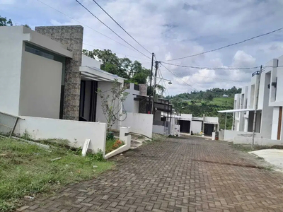 Rumah Pandanlandung Kota Malang, Dekat Universitas Brawijaya