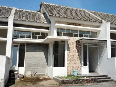 Rumah Siap Huni di Modern Mayjend Sungkono Malang