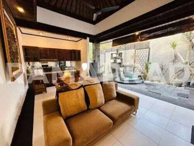 Sewa Villa Kosongan Kerobokan Hadap Utara 2 Kamar Dekat Seminyak Legia