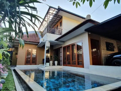 Villa dekat Pantai Sanur Denpasar Timur
