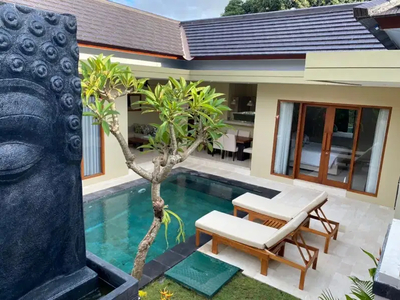 Villa Tropis modern Kuwum Kerobokan Bali