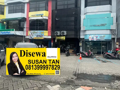 Disewakan ruko taman pondok indah lokasi strategis di jalan utama