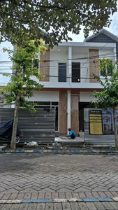 Jual Ruko / Rumah Usaha Baru Gress
Perumahan Kahuripan Sidoarjo.