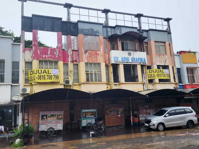Ruko Gandeng di Modernland, Tangerang, Jalan Besar