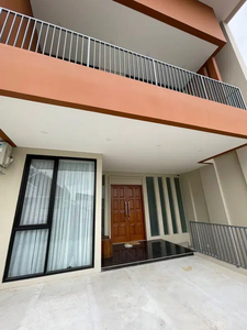 Dijual BU Rumah Pulomas Jakarta Timur Bangunan Baru