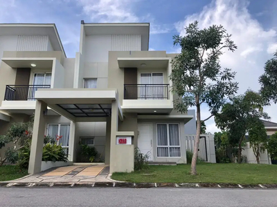 DIJUAL CEPAT RUMAH 2 LANTAI ORCHARD BATAM