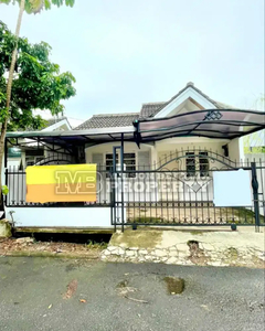 Dijual Cepat Rumah Bagus Siap Huni di Griya Loka BSD Tangsel