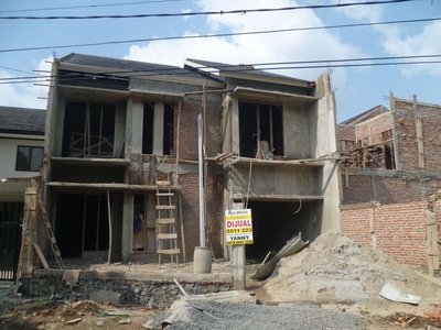 Dijual Dijual Rumah Villa Melati Mas - BSD, Tangerang