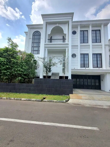 Dijual Rumah Mewah American Classic Ada Kolam Renang Bintaro Sektor 9