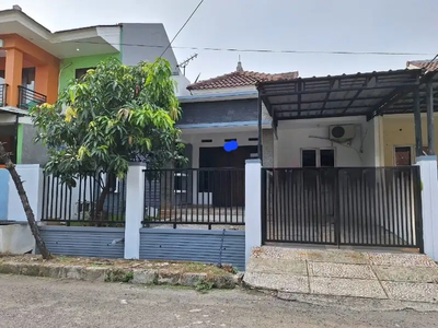 Dijual Rumah siap huni di Bulevar Hijau Kota Harapan Indah