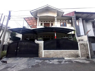 Dijual Rumah Turangga 2 Lantai Siap Huni Lokasi Strategis Bandung