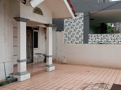 Disewa Dijual Rumah cantik di Sektor 7 Gading Serpong dengan harg