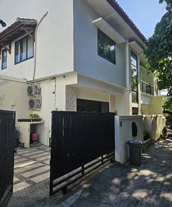 Jual Villa PREMIUM Luas 2,4 Are di UMALAS