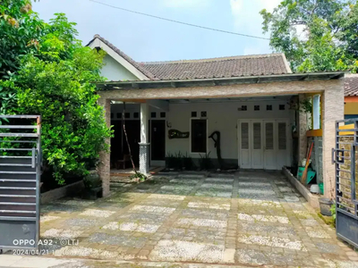 MURAH || Rumah Nyaman 395m² Di Banjarsari Solo