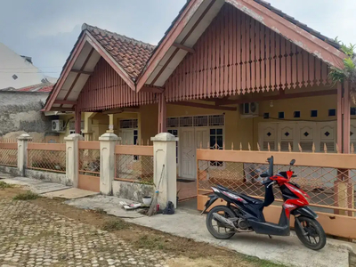 Rumah dijual dekat kampus