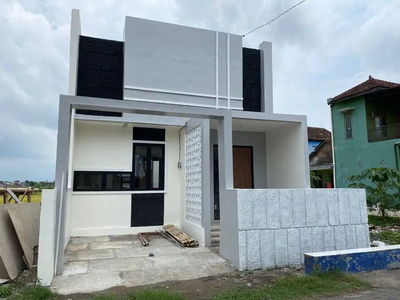 Rumah Modern Industrialis di Jl Berbah Sleman 500 Jt-an