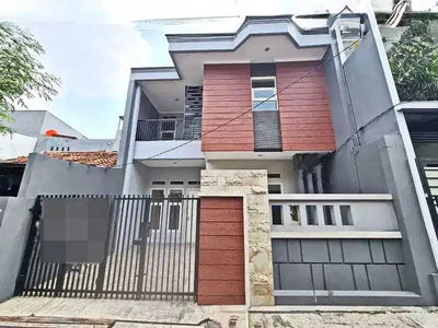 Rumah Siap Huni dalam Kompleks di Kayu Putih, Jakarta Timur