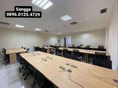 Kantor SOHO Capital 136 m2 Jakbar Siap Huni, Bisa Request Buat Partisi