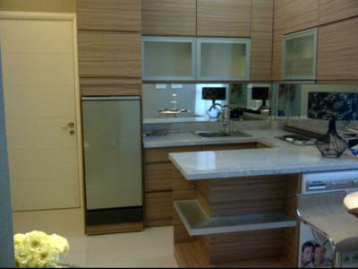 Sewakan Apartemen Trilium 2 BR, lantai 5, Tengah Kota, Surabaya Pusat