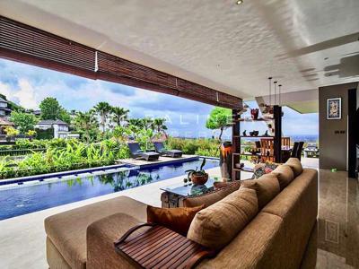 A TROPICAL PARADISE WITH EXCEPTIONAL VIEWS