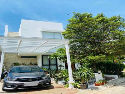 Di Jual rumah Asri, Cluster Kebayoran Residence dekat Club House