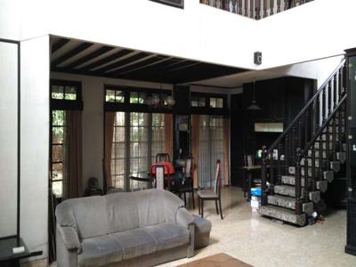 Dijual Cepat Rumah Tua Hitung Tanah Harga NJOP di Pondok Indah, Jakart
