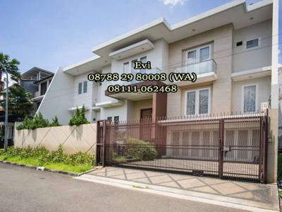 Dijual Rumah di Villa Pondok Indah 2.5 Lantai 5 Kamar Aman & Nyaman