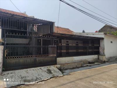 Dijual rumah lama butuh renov komplek besar Pharmindo Cimahi Selatan