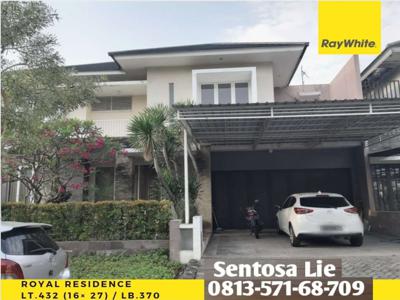 Dijual Rumah Royal Residence Wiyung Sby Garasi Carport 4 Mobil - Taman