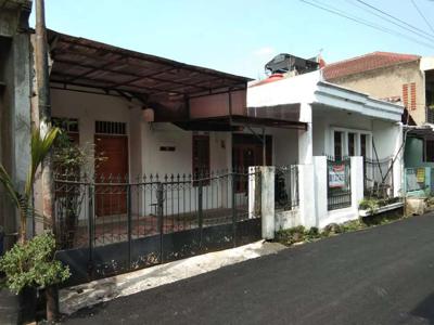 Jual murah rumah di komplek Puri Cipageran indah 1 Cimahi