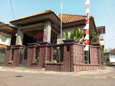 Jual Rumah Bagus Terawat Lokasi Pojokan Di Ardimulyo Singosari Malang