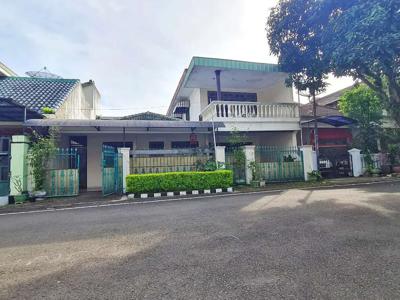 Rumah Bagus Area Perumahan Bunga Bunga Dekat Jl Mawar Suhat