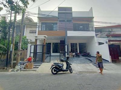 Rumah baru dlm perumahan yg strategis dekat ke tol Jatiwaringin Bekasi