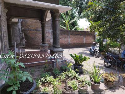 Rumah besar dijual, dekat RS PKU Bantul Yogya, Lt 300m2