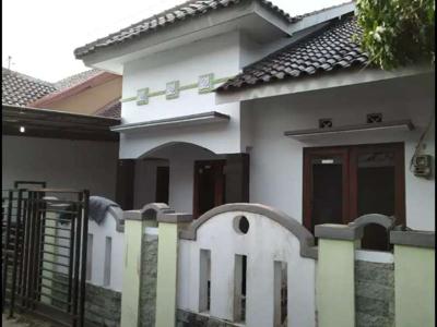 Rumah cantik dalam cluster dekat Kampus UII Jakal