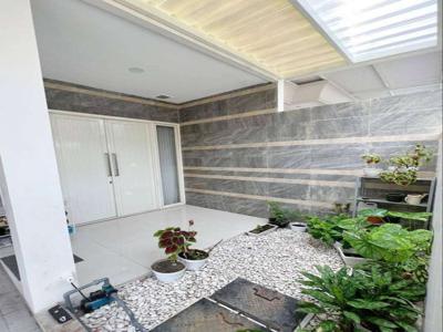 RUMAH CANTIK SUTOREJO UTARA SEMI FURNISH, DEKAT SUPERINDO MULYOSARI