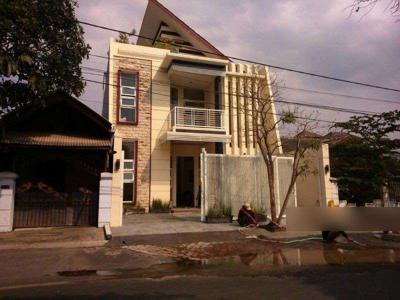 Rumah Murah Nan Megah dua lantai Di Sawojajar kota malang