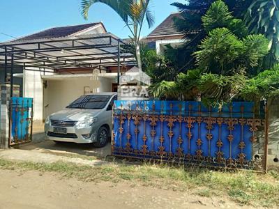 Rumah Rendeng Lembang Jl. Kolonel Masturi