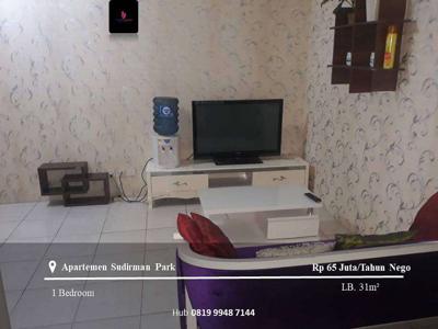 Sewa Apartemen Sudirman Park Low Floor 1BR Fully Furnished View Garden