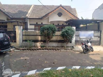 Turun Harga sangat langka rumah dalam komplek Arcamanik 700jtan