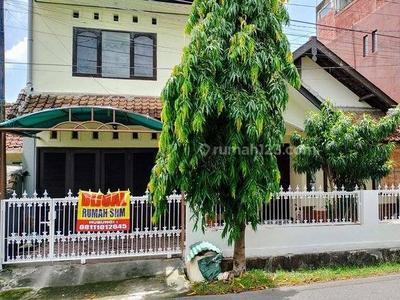 Dijual Rumah Estetik 2 Lantai, Jalan Nusa Indah No 30, Sading, Badung. Cocok Untuk Liburan Dan Healing Bareng Keluarga Serta Orang Terkasih