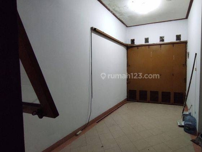 Disewakan/kontak rumah tinggal 2lt di Turangga bandung SHM