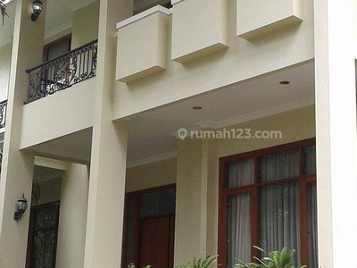 Disewakan Rumah Bagus Kebayoran Baru Tirtayasa Siap Huni